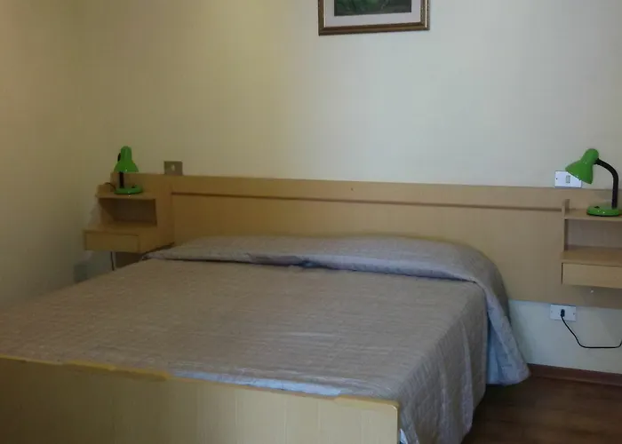 Federica Vacanze - Rosa Hotel Rávena